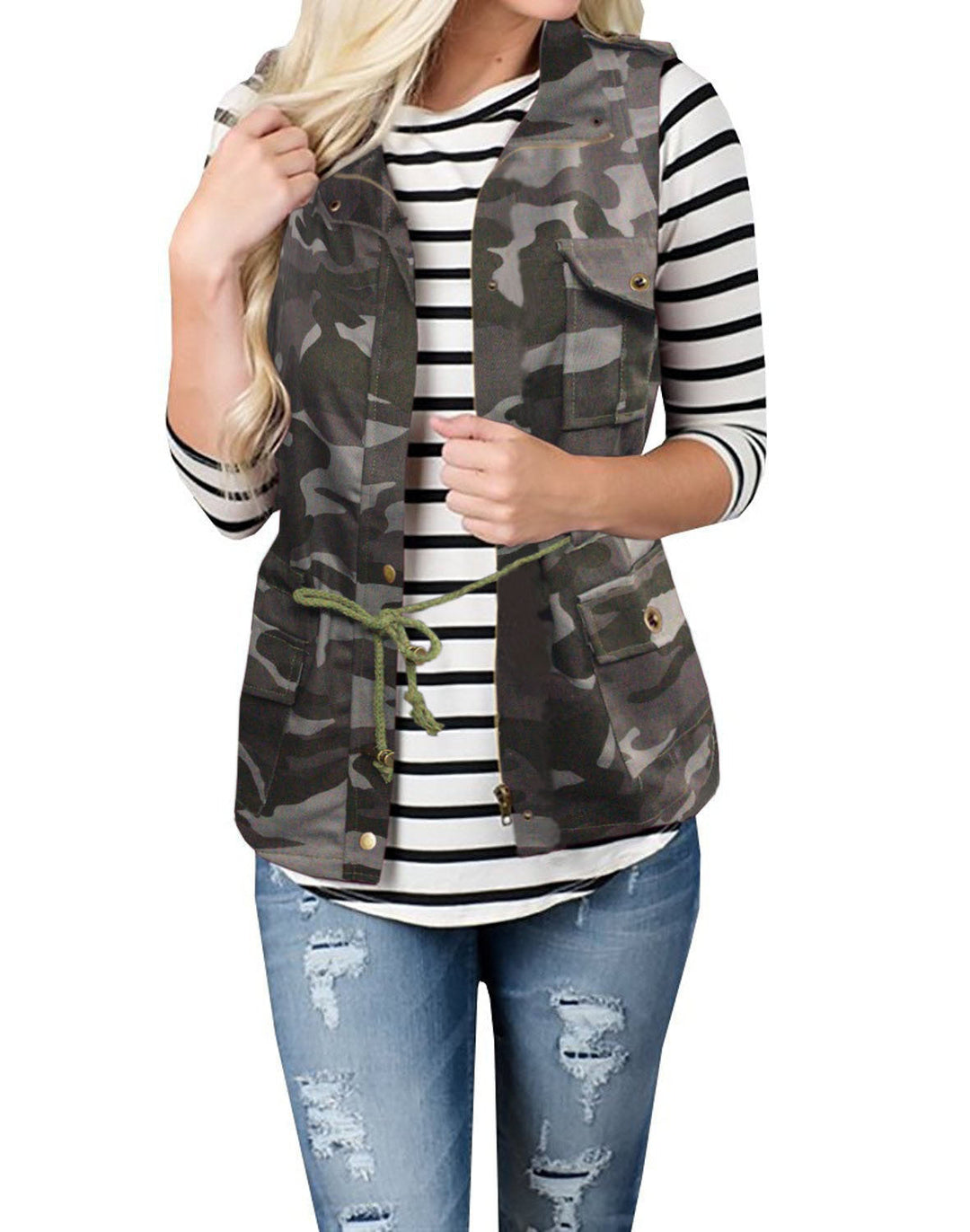 Women’s nan Utility Vest with drawstring, hood and patch pockets