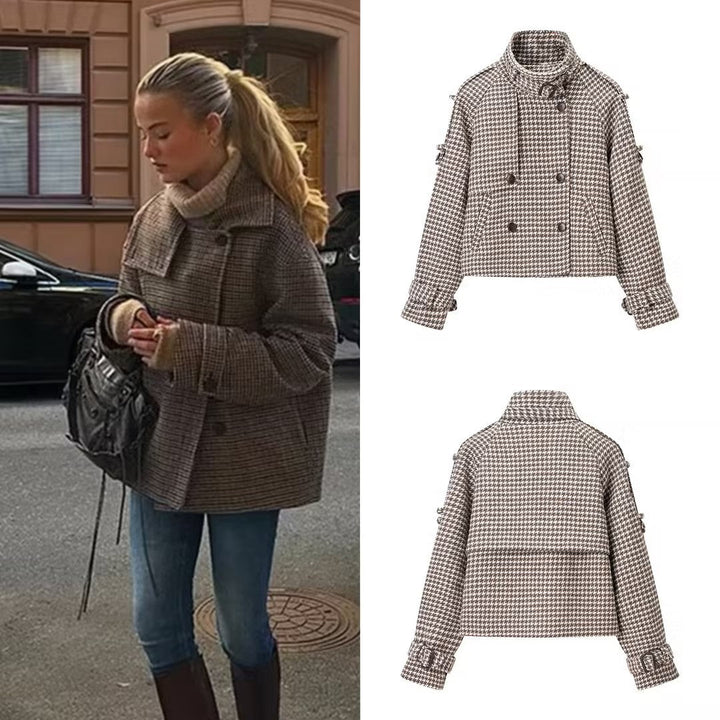 Ladies short jacket in houndstooth with stand-up collar, double-breasted and waist details