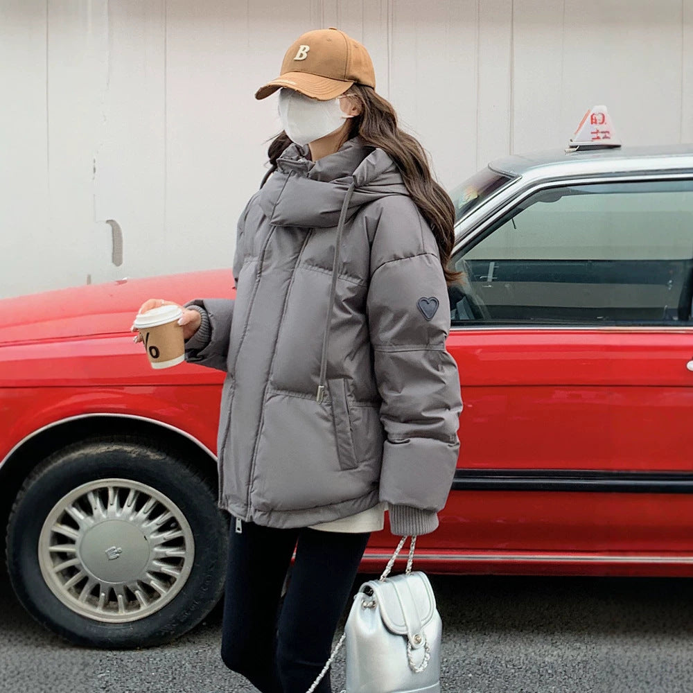 Women’s oversized quilted short jacket with hood, windproof lining and oversized collar