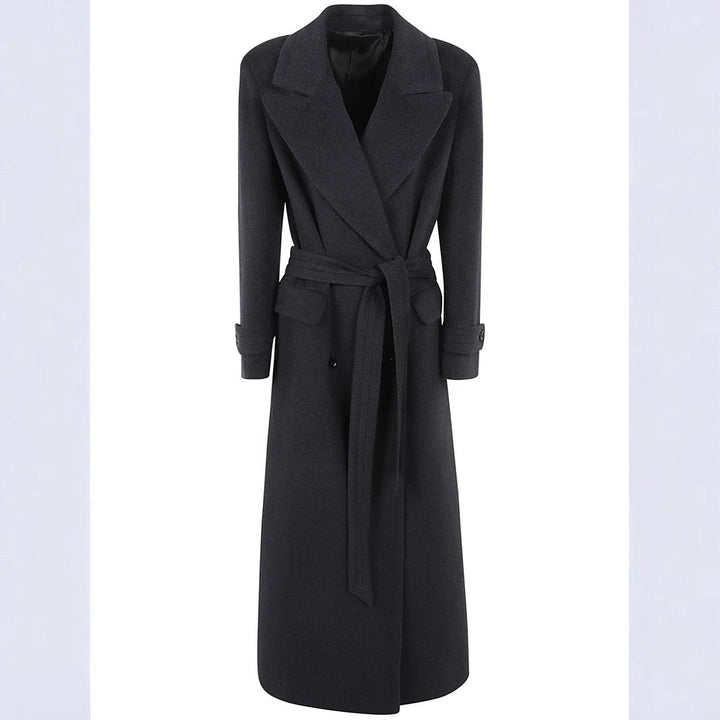 Ladies Maxi Coat with double-breasted button placket, wide lapels and patch pockets