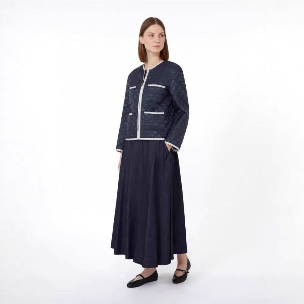 Women Lightly Quilted Short Jacket without Collar with Contrast Piping and Full-Length Zip