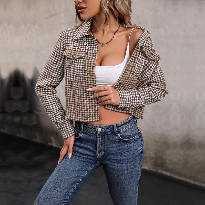 Women short-cut bouclé transitional jacket in houndstooth with patch chest pockets