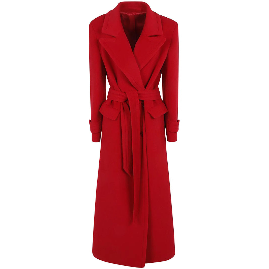 Ladies Maxi Coat with double-breasted button placket, wide lapels and patch pockets