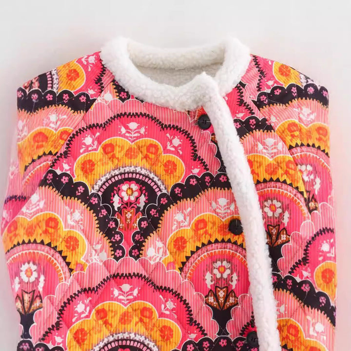 Women quilted jacket with teddy lining and retro-inspired allover print