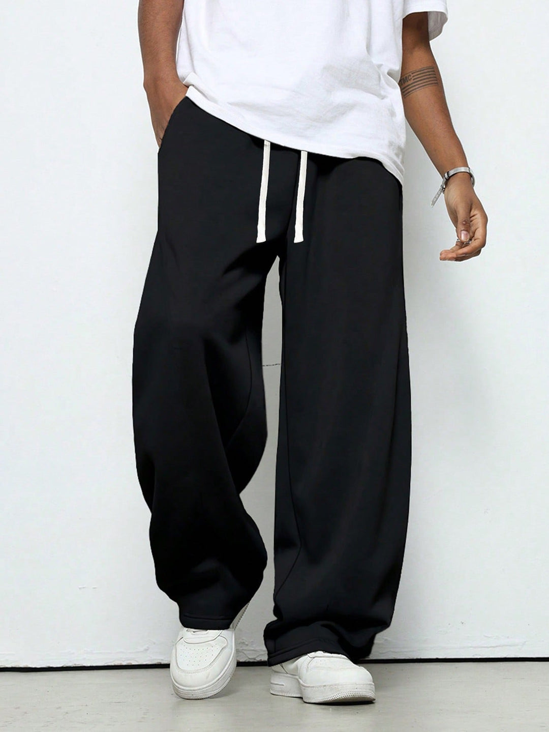 Men Comfortable and Loose Joggers