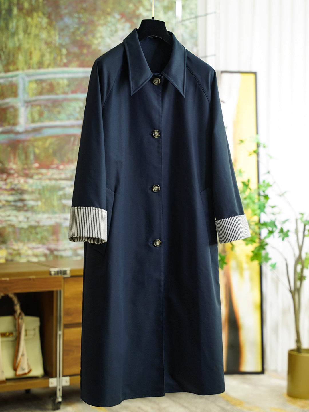 Women Elegant Trench Coat with Contrast Details