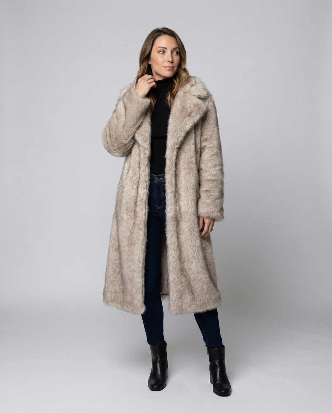 Luxurious Women&