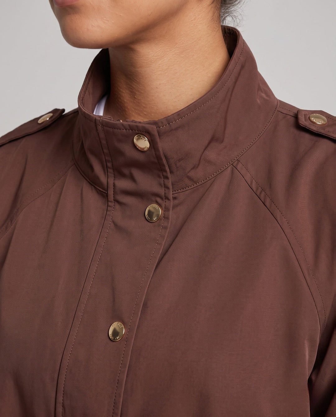 Women’s utility field jacket with drawstring, lace trim and stand-up collar