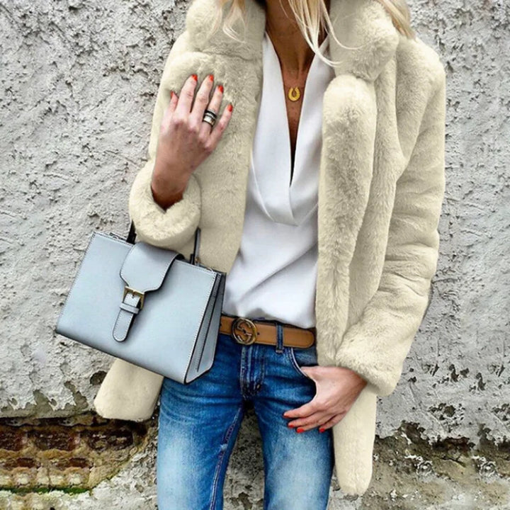 Elegant and versatile winter coat