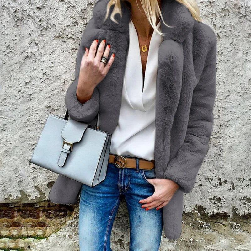 Elegant and versatile winter coat