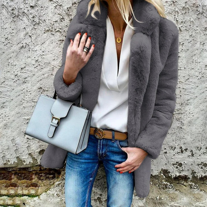 Elegant and versatile winter coat