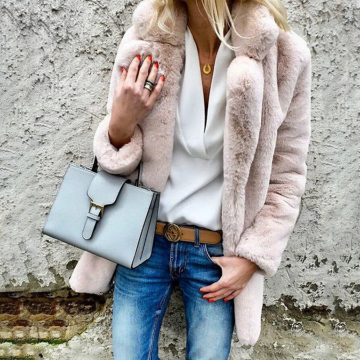 Elegant and versatile winter coat