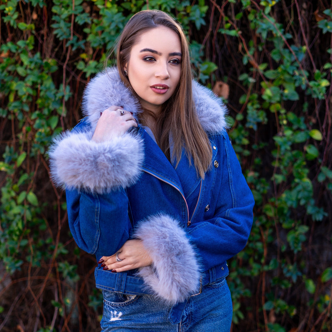 denim jacket with faux Fur collar
