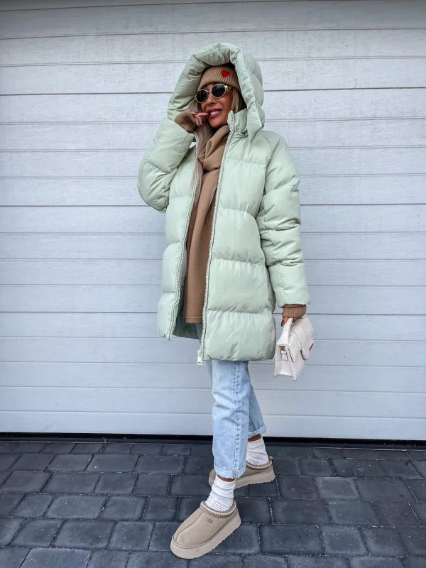 Elegant and lightweight Down jacket for women